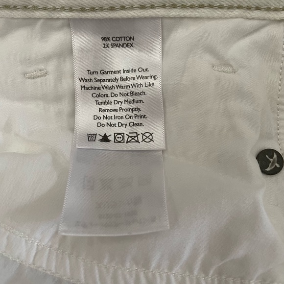 Eddie Bauer Boyfriend cut white shorts size 8 - Picture 6 of 6